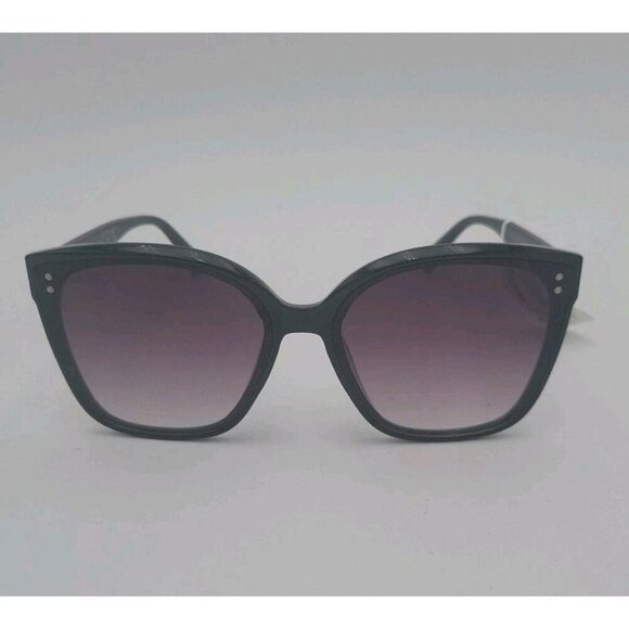 VINCE CAMUTO Oversized Womens Sunglasses Gradient lenses Black New KCVL0527R - Picture 1 of 8